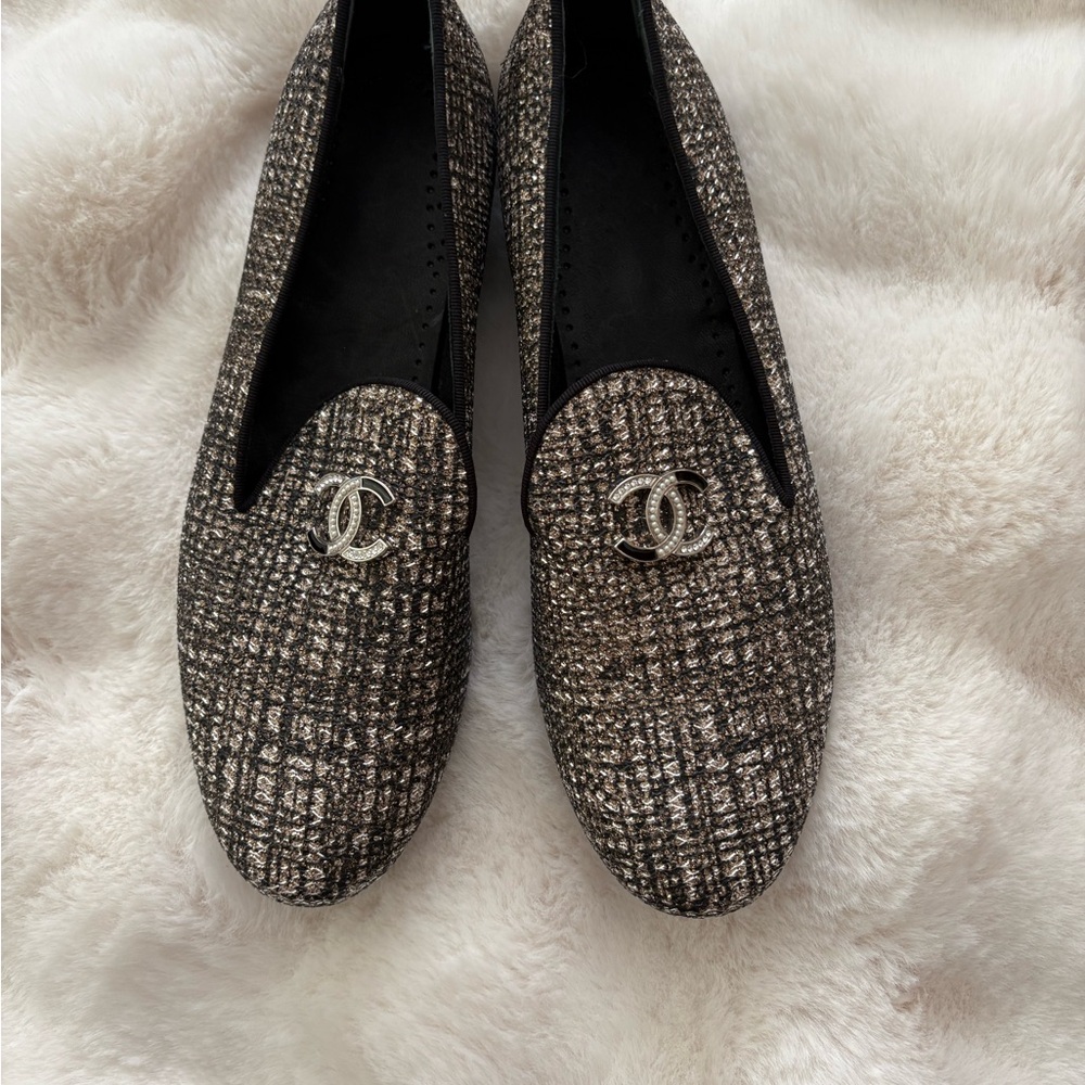 CHANEL Black and Silver Flats with Iconic Logo